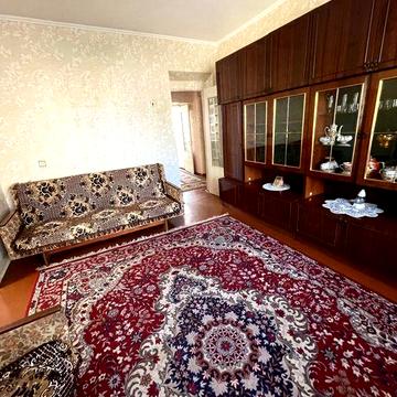 Чотирикімнатна квартира на третьому мікрорайоні в Вознесенську