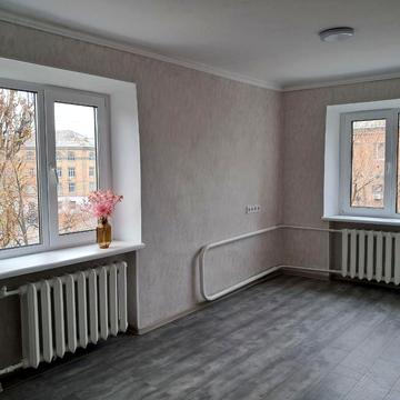Джона Маккейна вул. (Івана Кудрі), 30