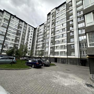 Олександра Довженка вул., 21
