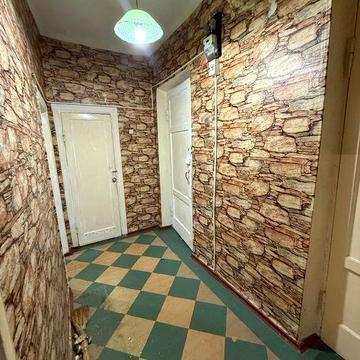 Продам 2х ком.квартиру 3/3 район Днепрострой!