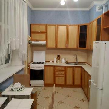 Продажа 2 комнатная в центре у моря