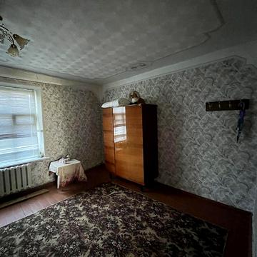 Продається двохкімнатна квартира