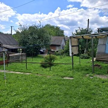 Продам будинок з комунікації