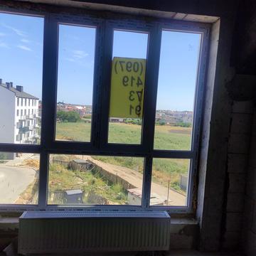 Академіка Сахарова вул., 11