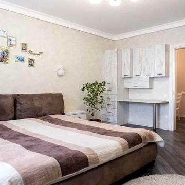 Петра Калнишевського вул. (Михайла Майорова), 8