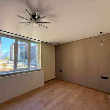 Продаж 2-кім. квартири з ремонтом, вул. В.Івасюка/Винники ЖК Royal Hill