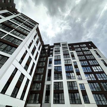 Продаж 2 кімнатної квартири БІЛЯ ОЗЕРА, ГАРНА ЦІНА, збудований будинок