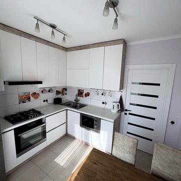 NEW! ПРОДАЖ великої 3кімнатної квартири від власника! + підсобка