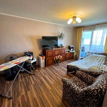 Продаж 4 кім квартири вул. Володимира Великого, панель, 9 пов