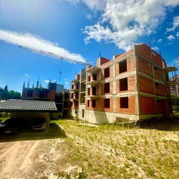 Продам 2-ох кімнатну квартиру по вул.Розточчя (новобудова)