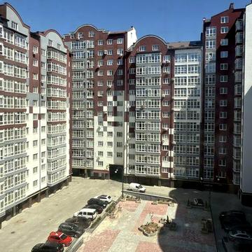 продам 2кімнатну квартиру в центрі готову до ремонту (з чистовими роб) ЖК Містечко Центральне