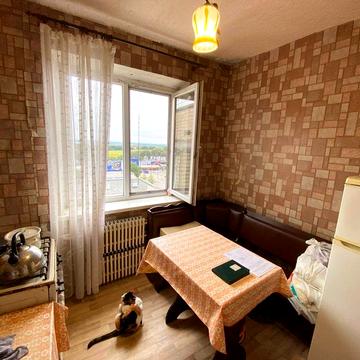 Продається простора 1-кім квартира 41 м² в самому серці лівого берега!