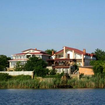 Чорноморська, 50