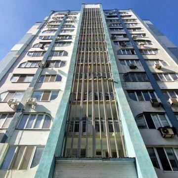 Італійський бульв., 1/1