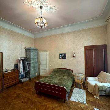 Глибока вул., 6