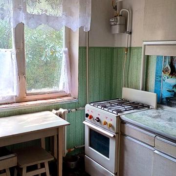 Академіка Корольова вул., 39