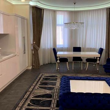 Каркашадзе пров. (Цегляний), 7