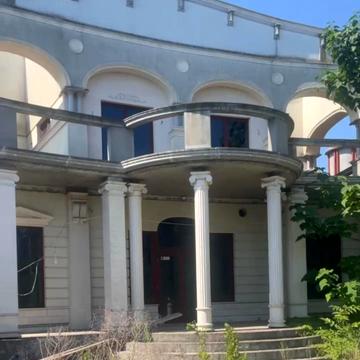 Валерія Самофалова вул. (Каманіна), 22а