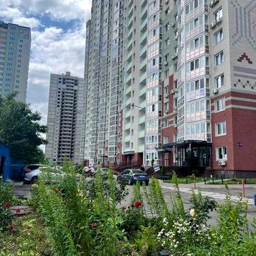 Гмирі 20, польоти ваших думок ЖК Патріотика