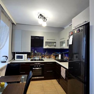 Велика Морська вул., 34