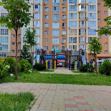 Проспект Героїв Небесної Сотні, 26/17