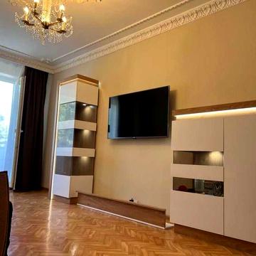 ЗДам 2-х кімнатну квартиру на вул.Набережна Перемоги, 48