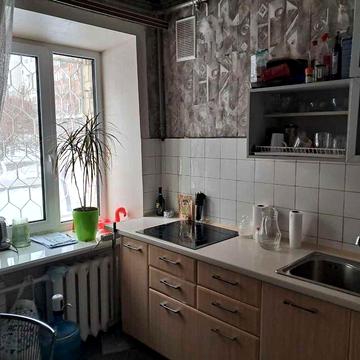 2 к. квартира, м. Вокзальная и Центральный рынок 7 мин. пешком.