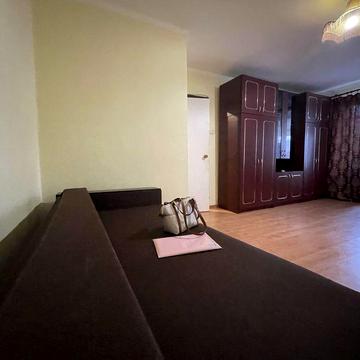 ВДНГ 1км.кв 40м2 метро Васильковская 3минуты пешком Голосеевский парк