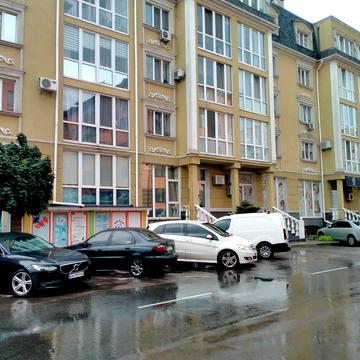 Миру вул., 13