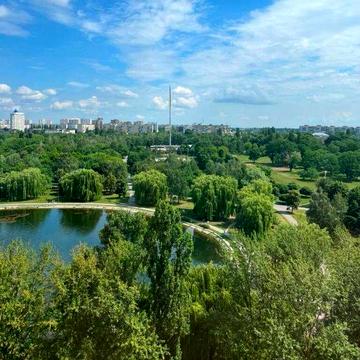 Продам видову  1-кімнатну Бровари, Грушевського, 7, метро Лісова 15 хв