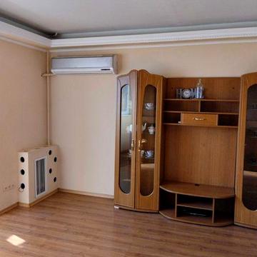 Продам с  ремонтом и мебелью 2 комнатную квартиру на Парусе