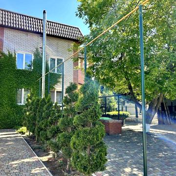 Продам будинок в селищі Чаплине. Можлива оренда