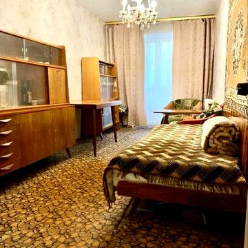 Трикімнатна квартира на вул.Миколаівській. Низький поверх
