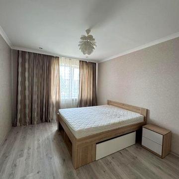 Продаж / Квартира / вул. В.Чорновола, Щасливе, Рівне