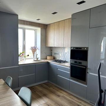 Продаж квартири по вул. Грушевського