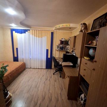 Михайлівська вул., 1