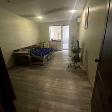 Продам 1кім.кв вул.Стародніпровська (Воронезька)Хортицький р-н Срочно