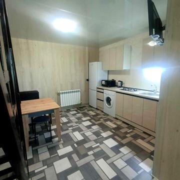 Однокімнатна двоповерхова квартира 52 м2 довгострокова оренда