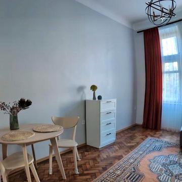 Квартира в центрі (без комісії)