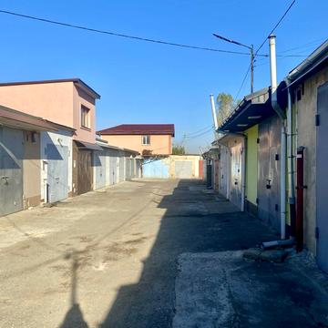 Степана Демянчука вул., 11