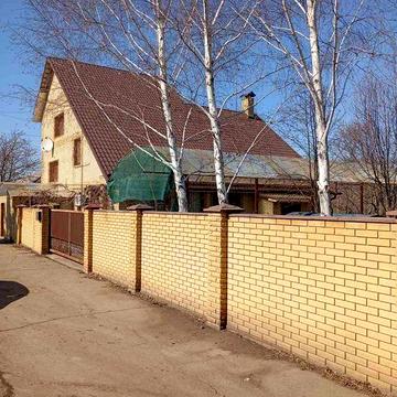 Продається будинок - заходь і живи. З усіма зручностями і мебльований.