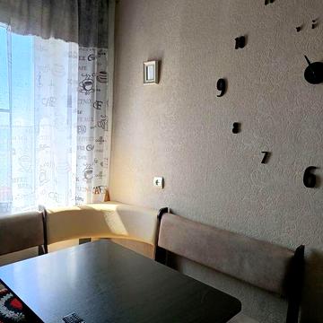 Продам 2 квартиру, частково  меблі, власна кладовка, вул.Г.Сталінграда