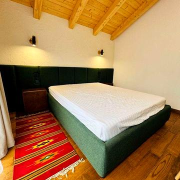 Продаж чотирьох котеджів (таунхауси), с.Поляниця(478 м.кв.)без комісії