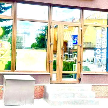 майдан Незалежності пл., 5