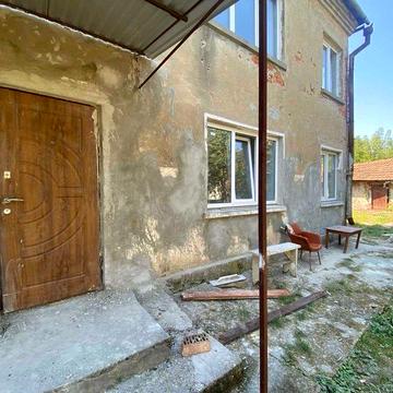 Продаю 2к квартиру в р-ні З/д вокзалу
