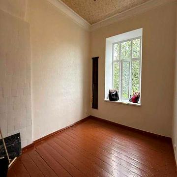 Частина будинку в історичному центрі - 10000$!