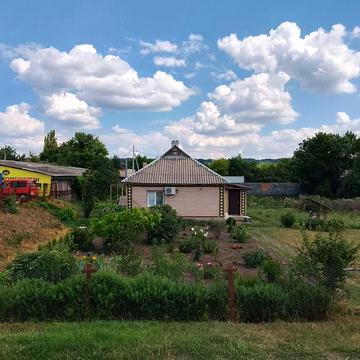 Будинок з Ремонтом навпроти Школи. 7хв. пішки до Центру (БЕЗ ОРЕНДИ)
