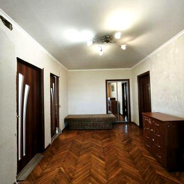 Здається трьохкімнатна квартира з 12.08