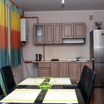 Володимира Великого, 12