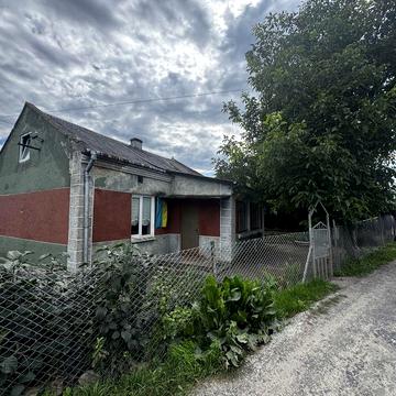Продаж будинку із земельною ділянкою в Шевченківському районі